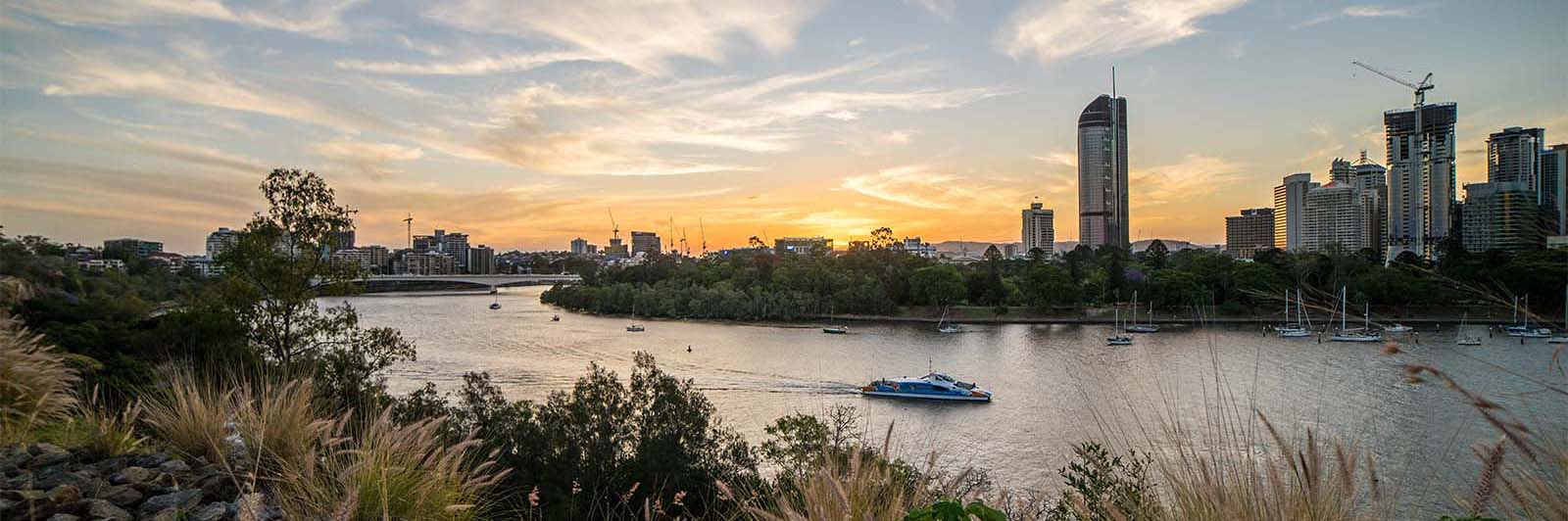 Kangaroo Point looking towards Brisbane